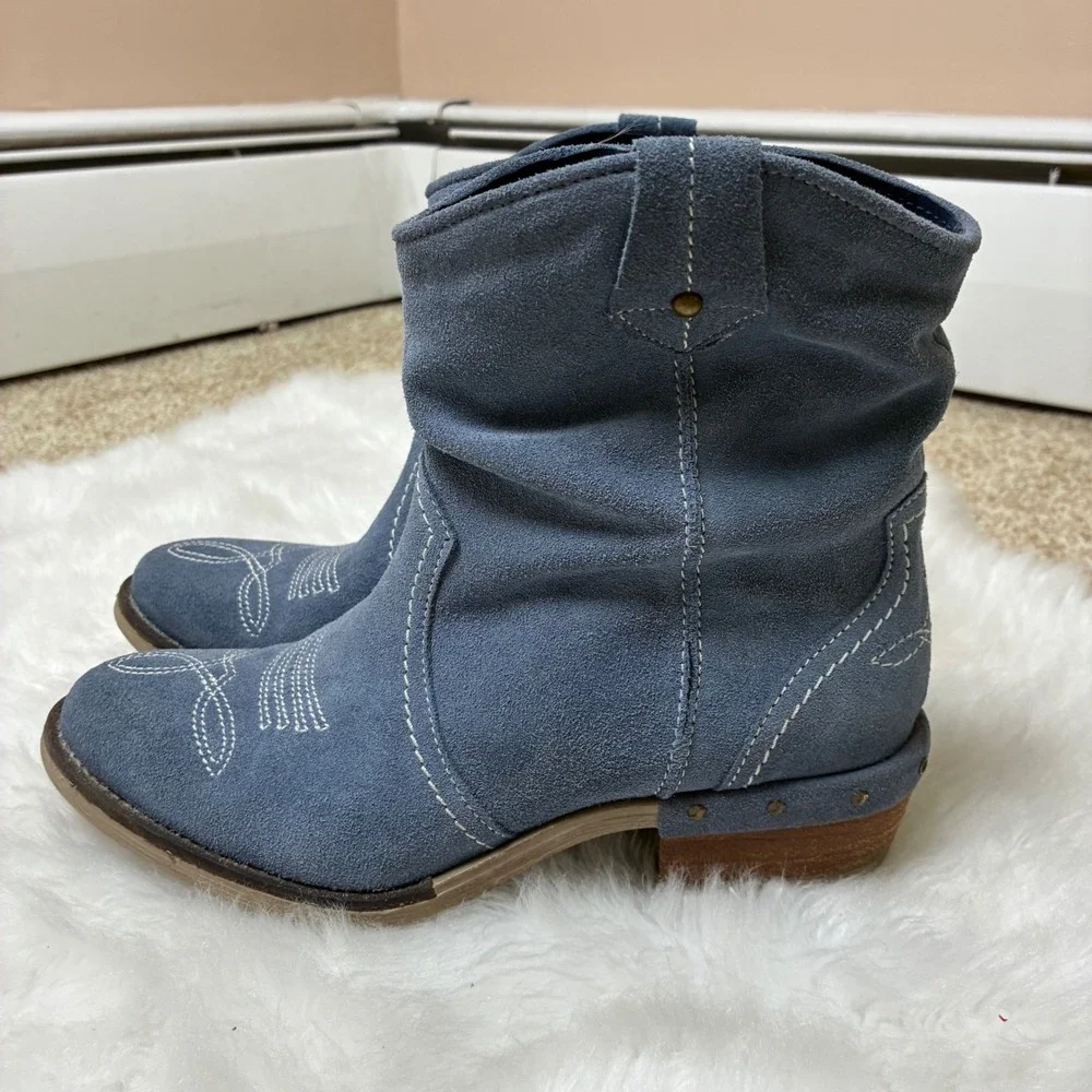 Sundance Blue Suede Slouchy Western Ankle Boots Size 38 Cowgirl Rodeo Hand Made